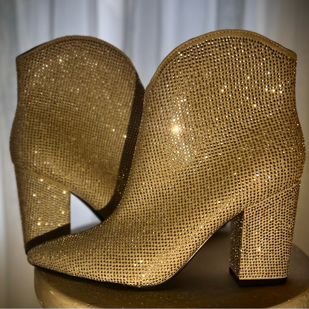 Elegant Silver Women's Ankle Boots